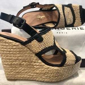 ROBERT CLERGERIE Drastic Natural / Black Raffia Wedge Heels 39.5 9 $550